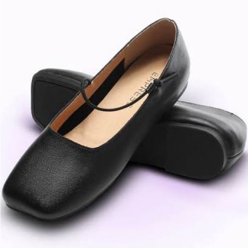 NWOT Empress Black Square Toe Ballet Flat size 8